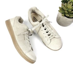 Skecher Street Leather Sneaker Size 9.5 Color Light Tan / Mushroom